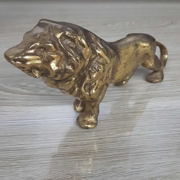 vintage brass lion figurine statue paperweight Decor - Picture 1 of 11